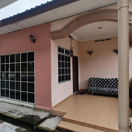 Sri Peserai Homestay Batu Pahat Exteriör bild